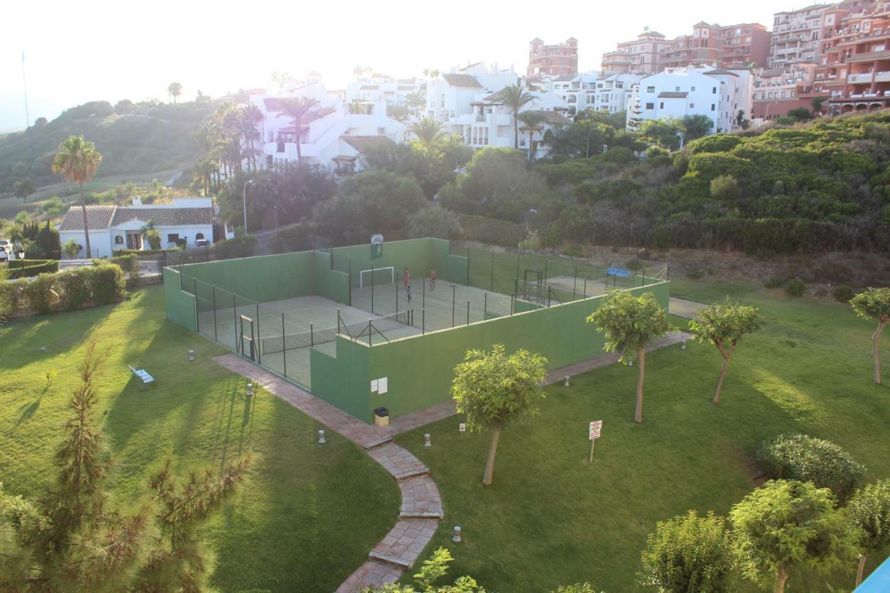 Duquesa Suites. Manilva 산루이스데사비닐라스 외부 사진