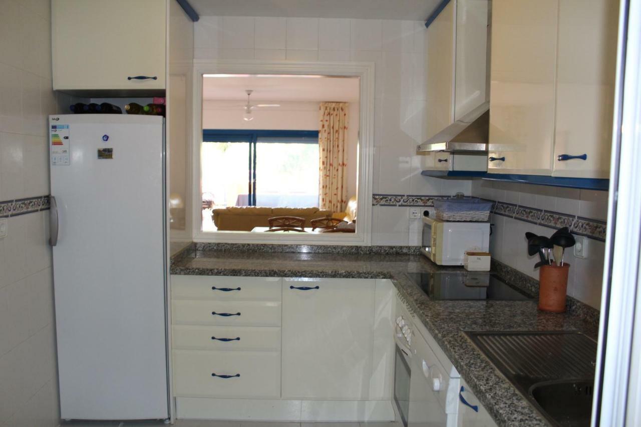 Duquesa Suites. Manilva 산루이스데사비닐라스 외부 사진